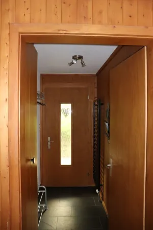 Renovated, quiet 3-room apartment with wonderful views of the mountains