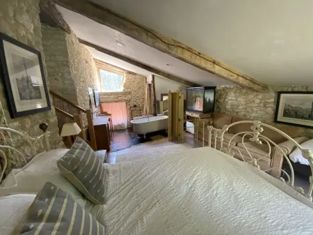 Beautiful Authentic Stone House In The Lot REDUCED RATE !