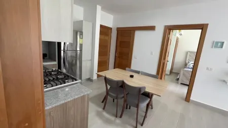 NEW Condo, 5 minute walk to Casino and 10 minute walk to the Beach!