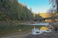 Spacious Cabin, Amazing deck & Yuba River View, Sauna, Nescafe, Beach & EVPlug.