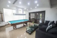 Breathtaking Views Mansion w/King Beds Hotels in Bethania