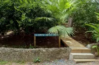 Stay & Dive in our cozy casita at Blue Island Divers Resort