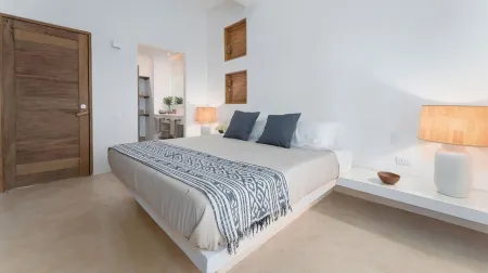 Oceanfront Luxury with Private Pool in Puerto Escondido