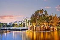 Beautiful 1 Bedroom Villa in Orlando. Located between DisneyWorld & Sea World