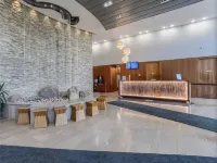 Chic Downtown Mississauga Condo | 5 Min Walk to Square One!