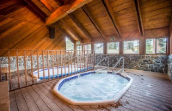 Courchevel 14 Remodeled Light and Bright Mountain Cabin, Walk to Canyon Lodge Slopes by RedAwning