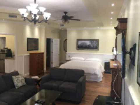 Grey Rose Suites Hotels in Grey County