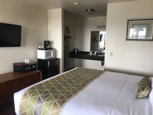 Westward Inn Hotels in Smith River