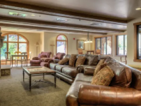 Red Hawk Lodge by Summit County Mountain Retreats Hotels in Dillon