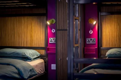 Kick Ass Greyfriars - Adults Only - Hostel Hotels in Edinburgh Old Town