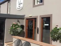 Scotch Arms Mews Bed & Breakfast Hotels in Brampton