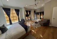 โรงแรมเดอะบ็อกซ์ เฮาส์ โรงแรมในนิวยอร์ก