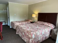 Pioneer Inn by the River Hotels in Port Hardy