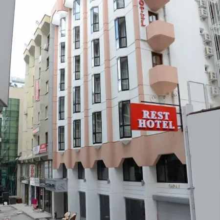Rest Hotel Отели рядом с достопримечательностью «Замок Анкары»