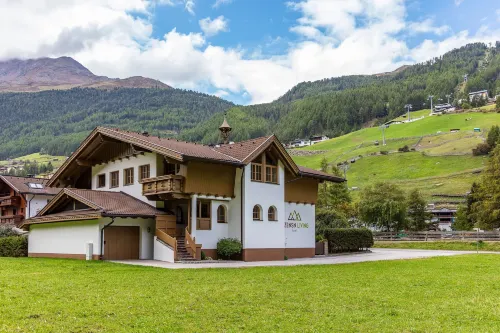 Vizensn Living - Parkplatz