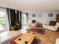 Nant Y Felin Lodge - Beach