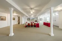 The Bradley Boulder Inn