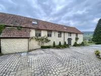 Home Farm Hotel - Pet friendly
