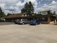Voyageur Motel Hotels in Two Harbors