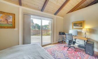 2 Mi to Ocean: Pet-friendly Abode in Aptos!