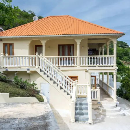 Sandrati Villa