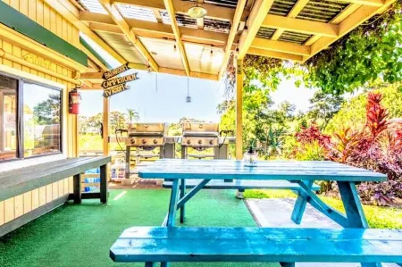 Hamakua Guesthouse Отели в г. Хоному