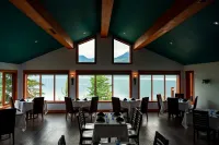 Halcyon Hot Springs Resort