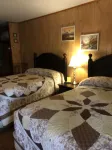 Cave Mountain Motel فنادق في ويندهام