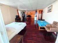 Sun Havens Apartments & Suites - parkir