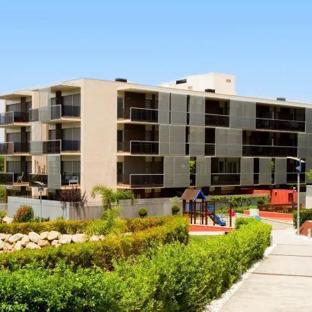 Rentalmar Families Paradise Village
