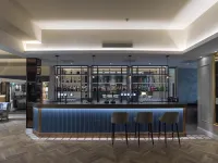 Clifton Arms Hotel - bars