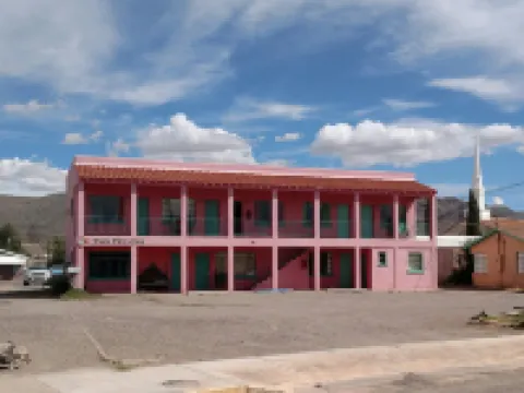 Pelican Spa Hotels in Truth or Consequences