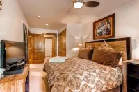 คอนโดสกี 2 ห้องนอนที่ Breckenridge Bluesky, สกีเข้า-สกีออก - อ่างจากุชชี่