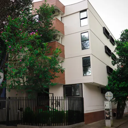 Hotel 14-04