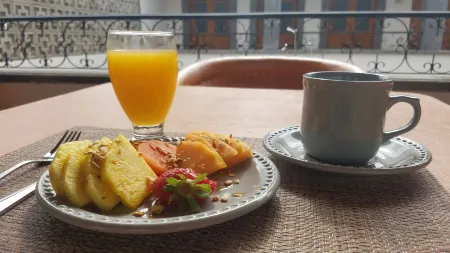 Puerta San Pedro Отели рядом с достопримечательностью «Casa Arrecife»