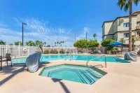 Windmill Suites Surprise - Phoenix, Ascend Hotel Collection Hotels in Surprise