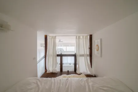 New, luxurious vacation apartment rental