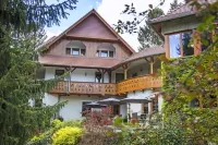 Willa Zameczek Hoteles en Polanica-Zdrój