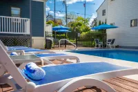 The Lighthouse Inn & Suites - Beach