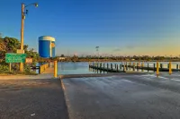 1 Mi to Beach Access: Spacious Orange Beach Duplex - spa