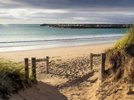 Beachcomber Motel & Apartments Отели рядом с достопримечательностью «Аполло Бэй»