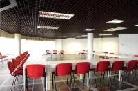 HI Almada - Pousada de Juventude Hotels in Almada
