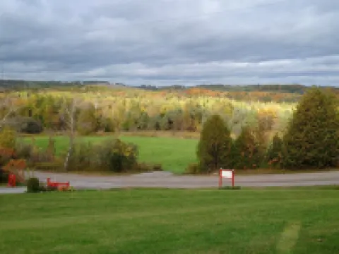 Our Valley View Bed & Breakfast Hotels in Clarington