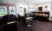 Hôtel Akena Creil - Clermont Agnetz Hotel di Oise