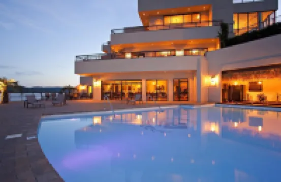 D'Monaco Luxury Resort