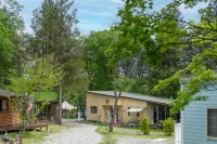 DogrunCafe & Resorts Jennie West-Karuizawa