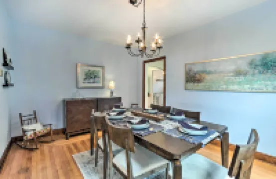 Walkable New Haven Retreat w/ Ocean Views!
