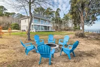 Waterfront Scotland Beach Retreat w/ Private Beach - parking