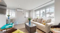 Ocean Waves and Large Deck - Cozy Seaside Cottage