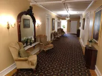 Thayers Inn Hotels in Dalton